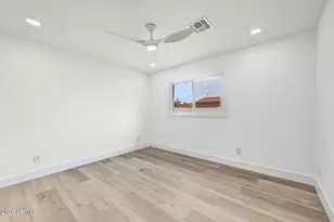 7727 W Weldon Ave, Phoenix, AZ 85033 - Photo 18