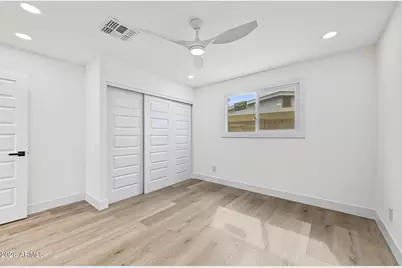 7727 W Weldon Avenue, Phoenix, AZ 85033 - Photo 16