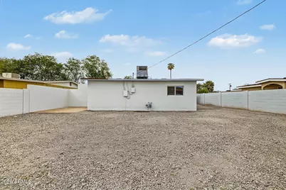 7727 W Weldon Avenue, Phoenix, AZ 85033 - Photo 24