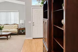 3007 E Rockwood Dr, Phoenix, AZ 85050 - Photo 4