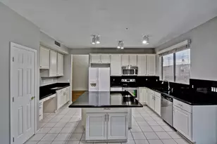 10220 E Meadow Hill Dr, Scottsdale, AZ 85260 - Photo 4