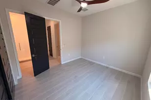 21315 N 59th Ter, Phoenix, AZ 85054 - Photo 12