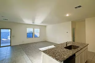 4634 N Grace Ln, Phoenix, AZ 85037 - Photo 2