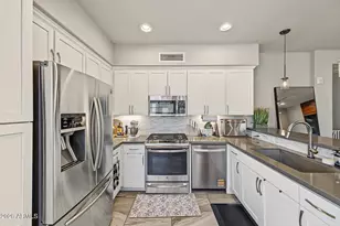 17850 N 68th St, Phoenix, AZ 85054 - Photo 12
