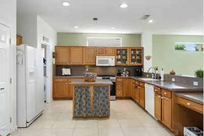 16179 W Copper Point Lane, Surprise, AZ 85374 - Photo 10