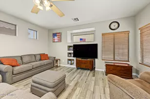 281 W Brooks St, Gilbert, AZ 85233 - Photo 10