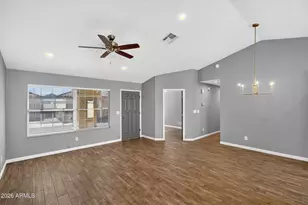 836 E Audrey Ln, Phoenix, AZ 85022 - Photo 2
