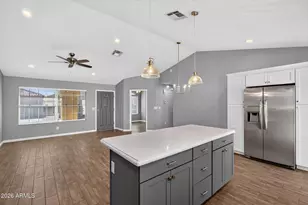 836 E Audrey Ln, Phoenix, AZ 85022 - Photo 14