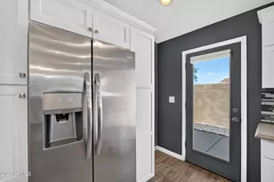 836 E Audrey Ln, Phoenix, AZ 85022 - Photo 12