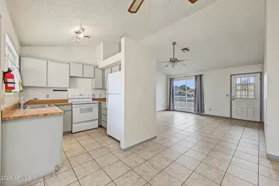12332 N 86th Lane, Peoria, AZ 85381 - Photo 8
