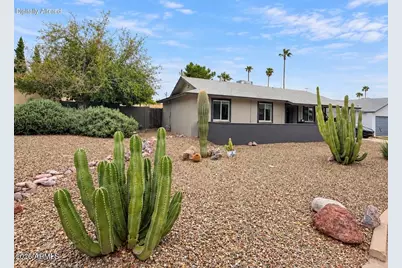 3840 E Sahuaro Drive, Phoenix, AZ 85028 - Photo 2
