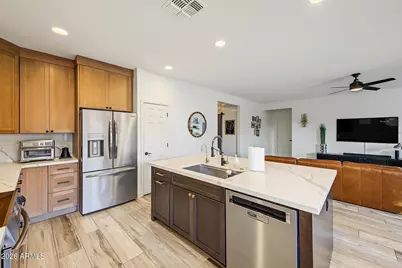 1059 E Rojo Way, Gilbert, AZ 85297 - Photo 16