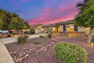 1059 E Rojo Way, Gilbert, AZ 85297 - Photo 2