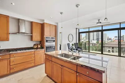 208 W Portland Street #655, Phoenix, AZ 85003 - Photo 8