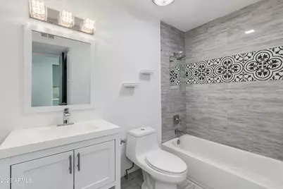 8719 E Rancho Vista Drive, Scottsdale, AZ 85251 - Photo 32