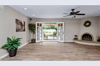 14256 N 60th Street, Scottsdale, AZ 85254 - Photo 2