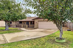700 N Karen Dr, Chandler, AZ 85224 - Photo 1