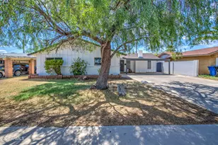4750 N 39th Dr, Phoenix, AZ 85019 - Photo 2
