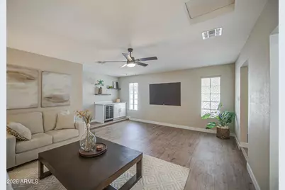 4750 N 39th Drive, Phoenix, AZ 85019 - Photo 14