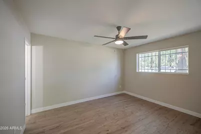 4750 N 39th Drive, Phoenix, AZ 85019 - Photo 16