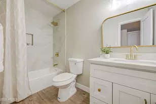 4750 N 39th Dr, Phoenix, AZ 85019 - Photo 20