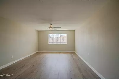 4750 N 39th Drive, Phoenix, AZ 85019 - Photo 18