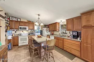 12027 S Dean Rd, Buckeye, AZ 85326 - Photo 10