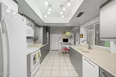 9083 E Winchcomb Drive, Scottsdale, AZ 85260 - Photo 12