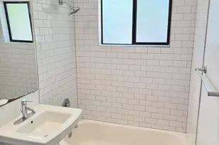 319 W Highland Ave, Phoenix, AZ 85013 - Photo 6