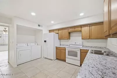 6680 N 43rd Avenue, Glendale, AZ 85301 - Photo 10
