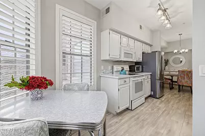 14950 W Mountain View Boulevard #1103, Surprise, AZ 85374 - Photo 8