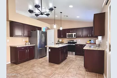 24637 N 65th Avenue, Glendale, AZ 85310 - Photo 8