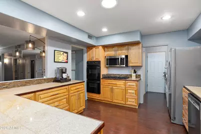 10102 W Deanne Drive, Sun City, AZ 85351 - Photo 12