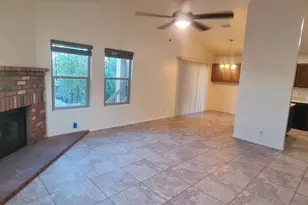 921 S Val Vista Dr, Mesa, AZ 85204 - Photo 4