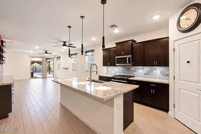 5930 N 202nd Lane, Litchfield Park, AZ 85340 - Photo 4