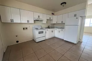 8321 N 61st Ave, Glendale, AZ 85302 - Photo 6
