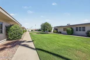 10856 W Coggins Dr, Sun City, AZ 85351 - Photo 18