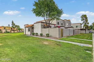 952 E Diamond Dr, Tempe, AZ 85283 - Photo 2