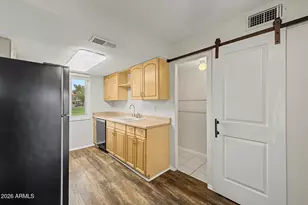 952 E Diamond Dr, Tempe, AZ 85283 - Photo 6