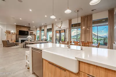 315 E Sabrosa Drive, New River, AZ 85087 - Photo 10