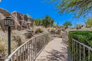 2233 E Behrend Dr, Phoenix, AZ 85024 - Photo 14