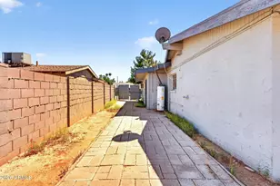 3842 W Butler Dr, Phoenix, AZ 85051 - Photo 32