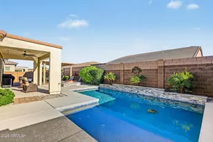 17253 W Echo Ln, Waddell, AZ 85355 - Photo 62