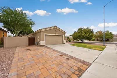8227 W Salter Drive, Peoria, AZ 85382 - Photo 2