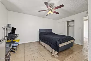 4211 E Vineyard Rd, Phoenix, AZ 85042 - Photo 16