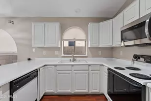 4304 E Abraham Ln, Phoenix, AZ 85050 - Photo 10