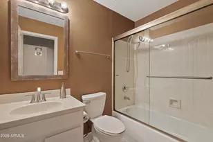 4304 E Abraham Ln, Phoenix, AZ 85050 - Photo 18