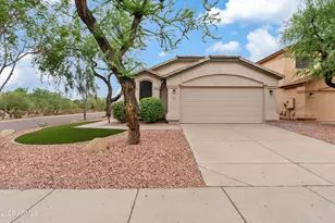 4304 E Abraham Ln, Phoenix, AZ 85050 - Photo 2