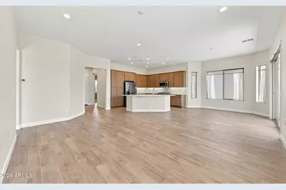 16837 W Almeria Road, Goodyear, AZ 85395 - Photo 8