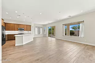 16837 W Almeria Rd, Goodyear, AZ 85395 - Photo 10